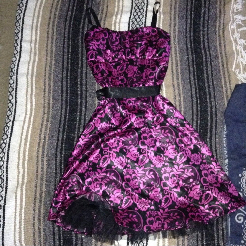 Gorgeous Pink Floral Pattern Dress